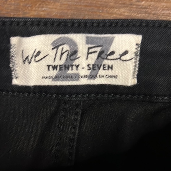 WE THE FREE Jeans Womens Bell Bottom Crop Black Frayed Hem size 27 NWT - Picture 3 of 7